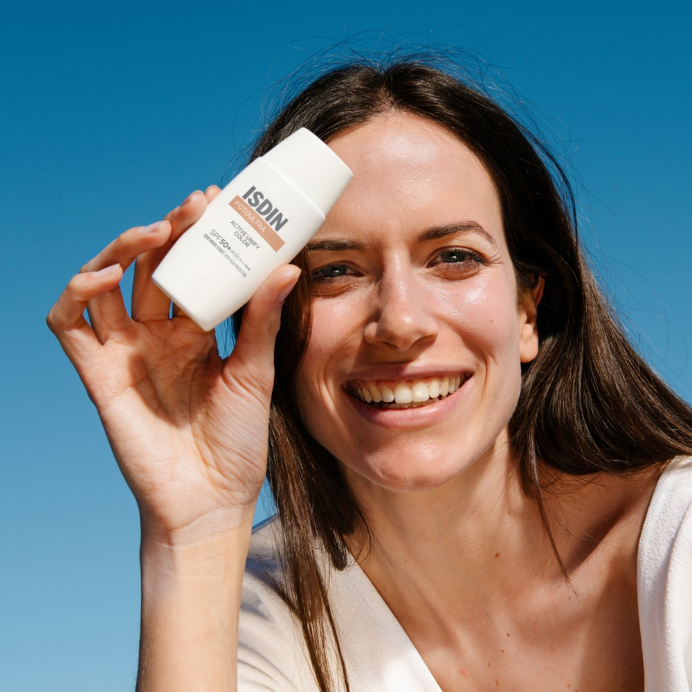ISDIN - Fotoultra 100 Active Unify Color Solaire Teinté Dépigmentant SPF50+ - 50ml - Image 2