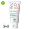 Produit de la marque SVR Sun Secure Écran Solaire Minéral Teinté Peaux Sèches à Très Sèches - 60g sur un fond blanc avec un logo Parachezvous et celui de de la marque SVR