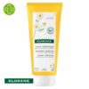 Produit de la marque Klorane Camomille Après-Shampooing Démêlant - 200ml sur un fond blanc avec un logo Parachezvous et celui de de la marque klorane