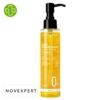 Produit de la marque Novexpert Om Huile Démaquillante Nourrissante Nettoyante 5 Omégas - 150ml sur un fond blanc avec un logo Parachezvous et celui de de la marque Novexpert