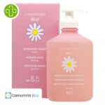 Produit de la marque Camomilla Blu Intimo Rosa Nettoyant Intime Ph 8.5 - 300ml sur un fond blanc avec un logo Parachezvous et celui de de la marque Camomilla Blu