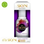 Produit de la marque Manix Skyn Natural Chemistry Lubrifiant pH Équilibré Hydratation Naturelle - 80ml sur un fond blanc avec un logo Parachezvous et celui de de la marque Skyn