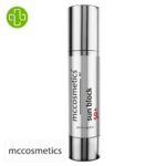 Produit de la marque McCosmetics Sun Block 50 Solaire Invisible – 50ml sur un fond blanc avec un logo Parachezvous et celui de de la marque McCosmetics